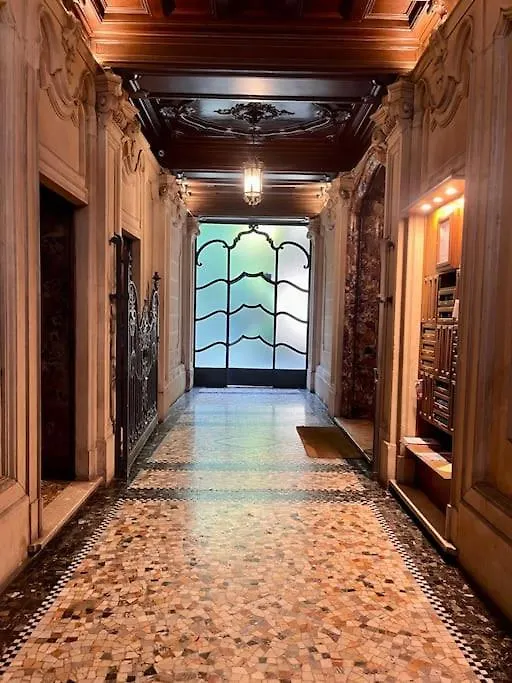 Old Milan Central Home Apartment